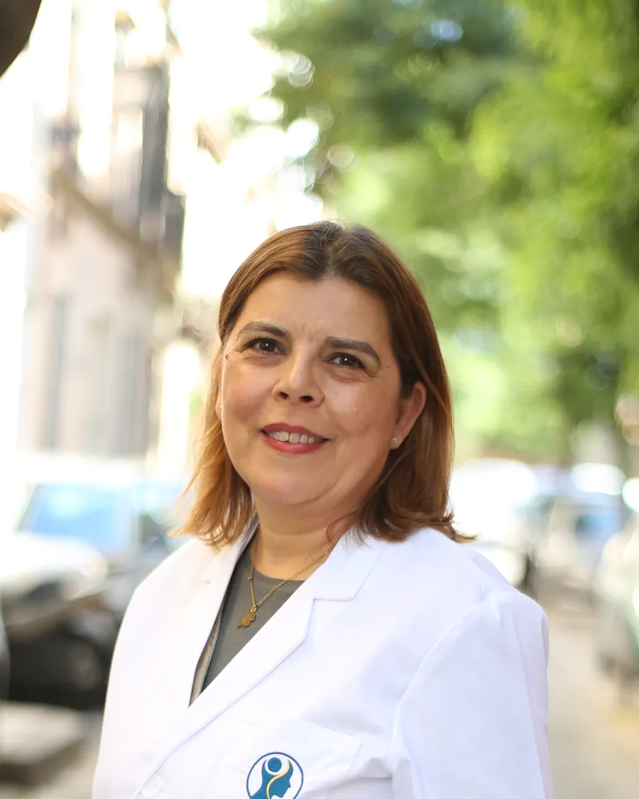 Eva Magaz, psicóloga en HAGNES Medical