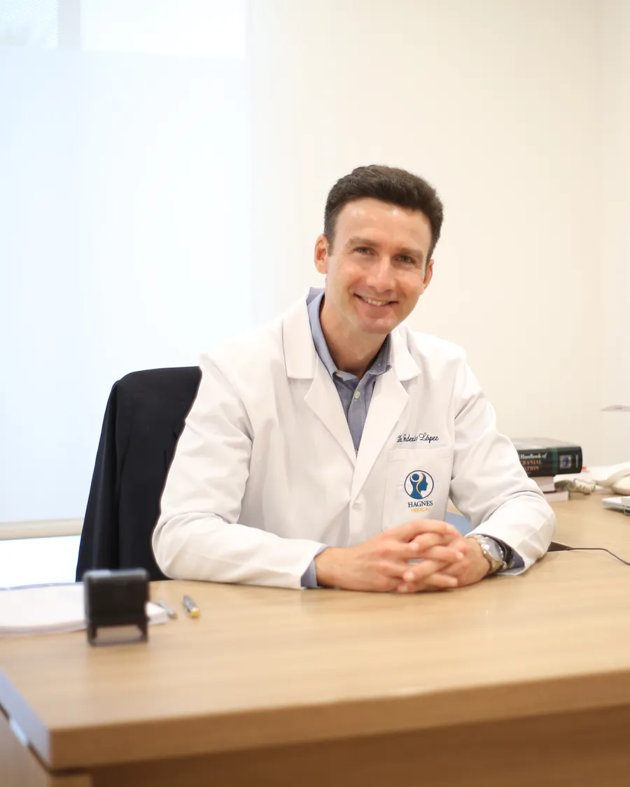 Dr. Federico López, psiquiatra, HAGNES Medical